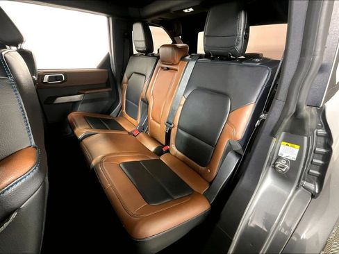 Used 2021 Ford Bronco Outer Banks image 25