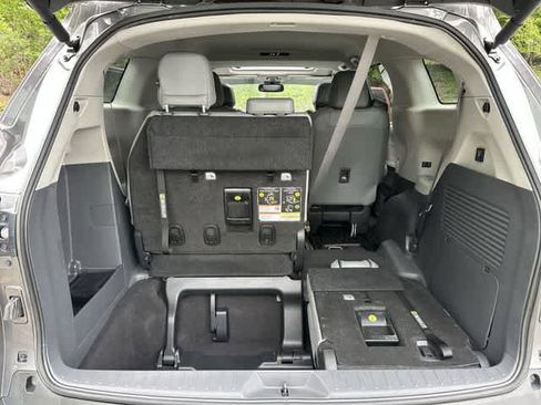 Used 2024 Toyota Sienna XLE w/ XLE Plus Package AWD/4WD image 26