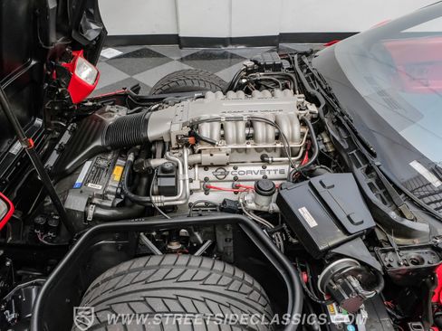 Used 1991 Chevrolet Corvette ZR-1 RWD image 3
