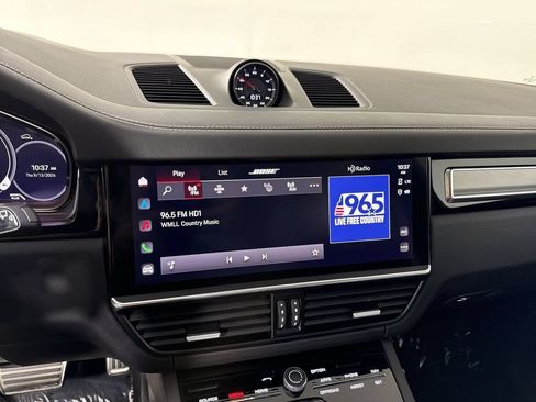 Certified 2023 Porsche Cayenne Turbo AWD/4WD image 27