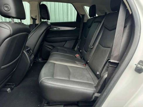 Used 2019 Cadillac XT5 Premium Luxury w/ Driver Assist Package AWD/4WD image 16