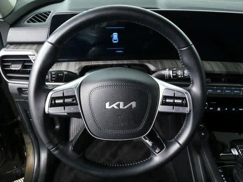 Used 2024 Kia Telluride EX image 9