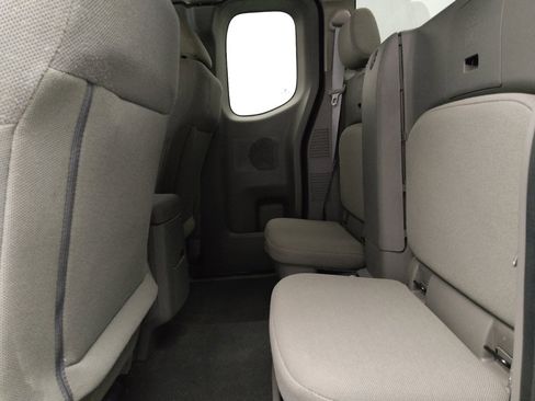 Used 2021 Nissan Frontier S w/ S Utility Package image 18