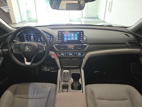 Used 2018 Honda Accord EX-L image 9