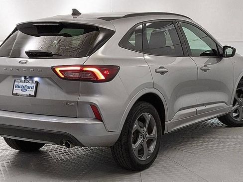 Certified 2024 Ford Escape ST-Line AWD/4WD image 2