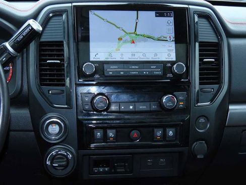 Used 2022 Nissan Titan PRO-4X w/ Pro-4x Convenience Package image 28