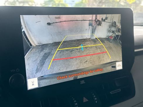 Used 2025 Toyota RAV4 Limited FWD image 19