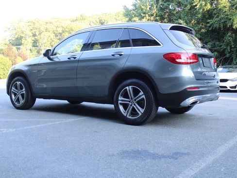 Used 2018 Mercedes-Benz GLC 300 4MATIC image 5