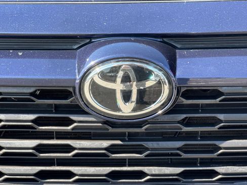 Used 2021 Toyota RAV4 XLE Premium w/ Carpet Mat Package (TMS) FWD image 43
