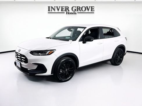 Certified 2026 Honda HR-V Sport image 1