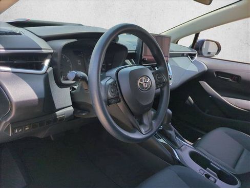 Used 2023 Toyota Corolla LE FWD image 10