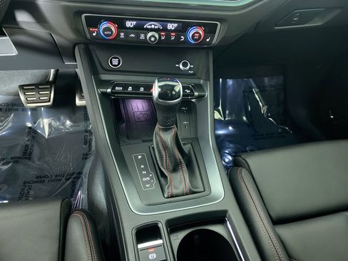 Certified 2025 Audi Q3 2.0T Premium Plus w/ Premium Plus Package image 22