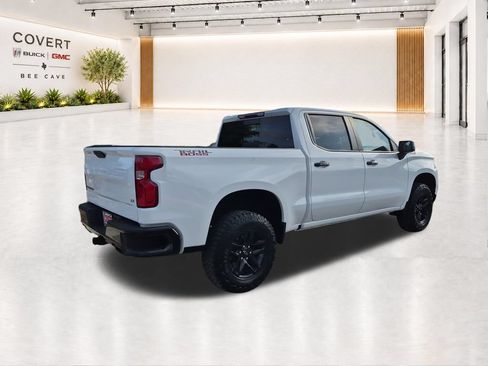 Used 2019 Chevrolet Silverado 1500 LT Trail Boss AWD/4WD image 11