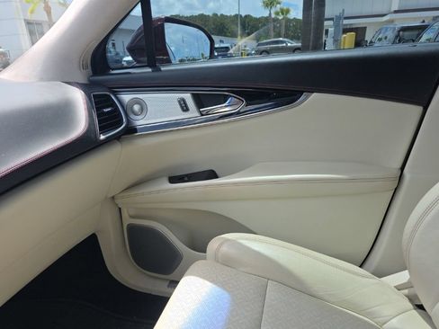 Used 2018 Lincoln MKX Black Label w/ Driver Assistance Package FWD image 30