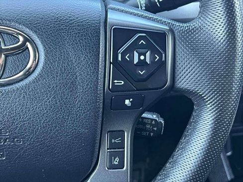 Certified 2023 Toyota Tacoma TRD Off-Road AWD/4WD image 25