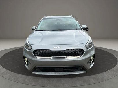 Used 2022 Kia Niro EX