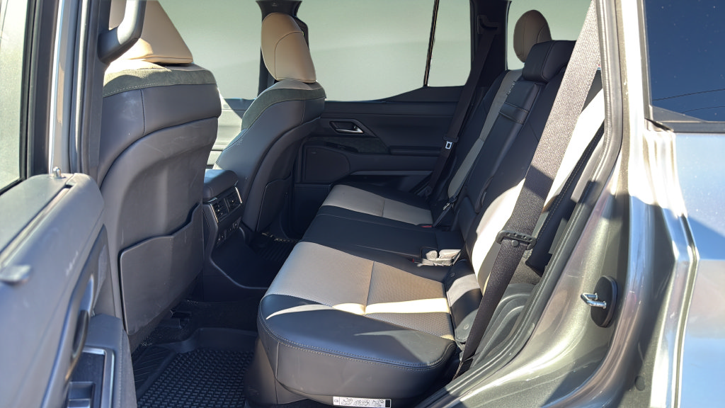 Certified 2024 Lexus GX 550 AWD/4WD image 24