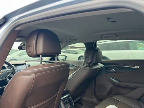 Used 2014 Chevrolet Impala LT FWD image 11