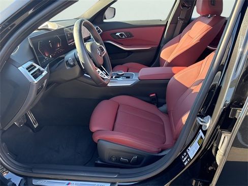 Used 2025 BMW 330i xDrive Sedan image 9