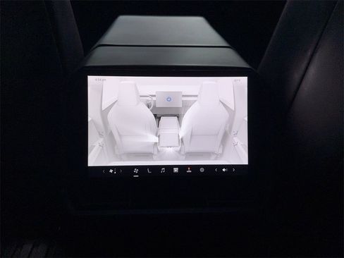 Used 2024 Tesla Cybertruck AWD Crew Cab image 21