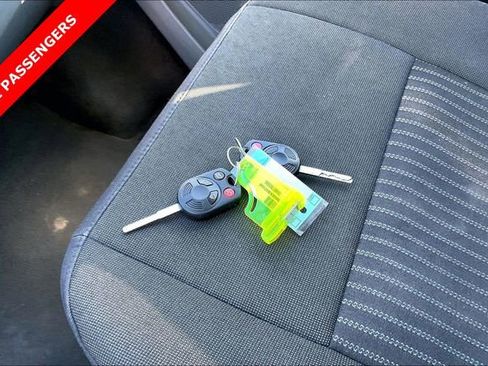 Used 2019 Ford Transit 350 XL image 10