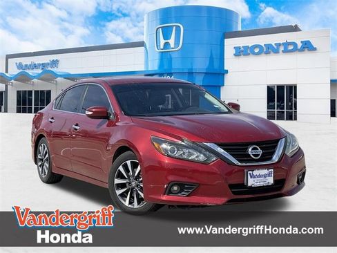 Used 2016 Nissan Altima 2.5 SL w/ 2.5 Technology w/LED Package image 1