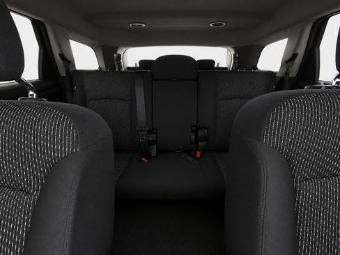 Used 2020 Dodge Journey SE w/ SE Popular Equipment Group FWD image 14