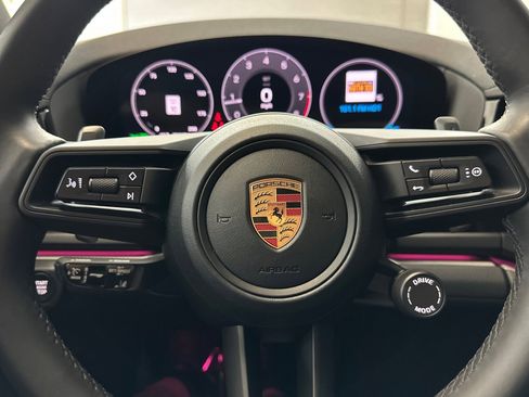 Used 2025 Porsche Panamera RWD image 15