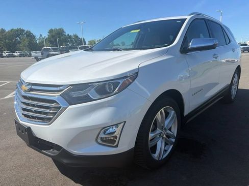 Used 2019 Chevrolet Equinox Premier FWD image 2