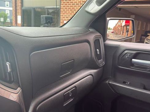 Used 2020 Chevrolet Silverado 1500 Custom Trail Boss w/ Custom Convenience Package AWD/4WD image 32