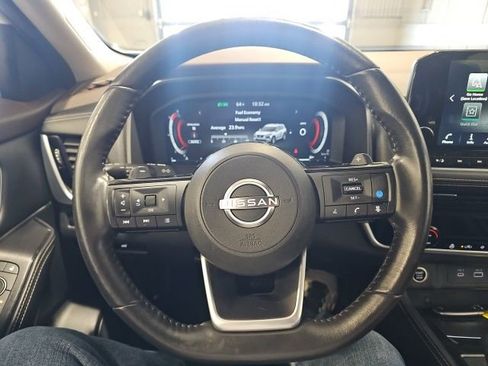 Used 2023 Nissan Rogue Platinum AWD/4WD image 13