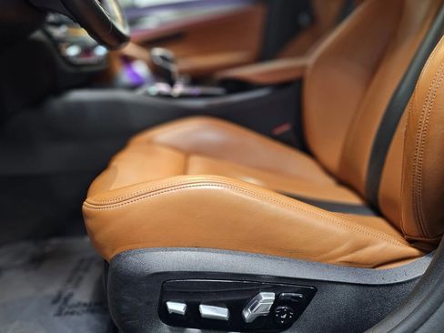 Used 2018 BMW M5 image 24