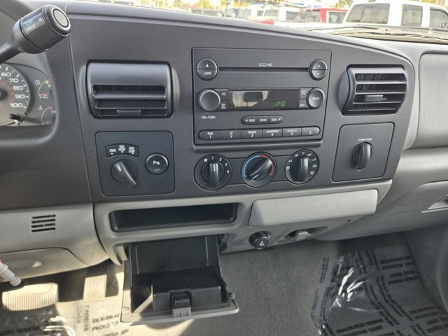 Used 2005 Ford F250 4x4 Crew Cab Super Duty image 9