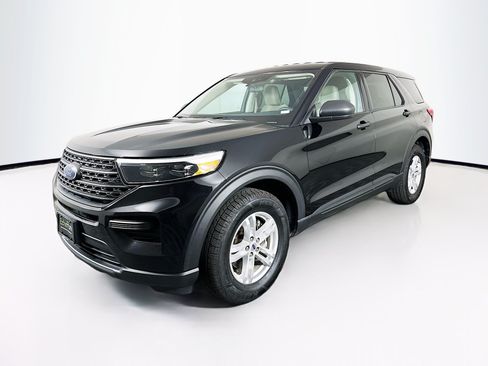 Used 2023 Ford Explorer 4WD image 3