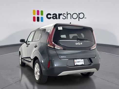 Used 2025 Kia Soul LX w/ LX Technology Package FWD image 3