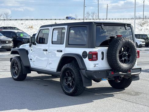 Used 2024 Jeep Wrangler Willys image 26
