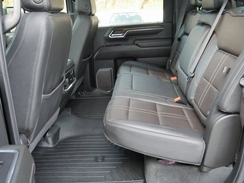 Used 2024 Chevrolet Silverado 2500 High Country w/ High Country Premium Package image 28