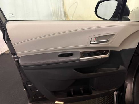 Certified 2023 Toyota Sienna XLE image 20