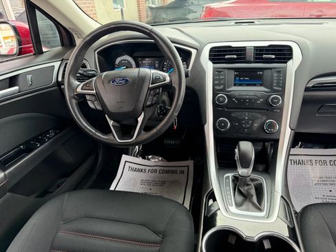 Used 2015 Ford Fusion SE w/ Equipment Group 201A image 23