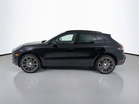 Used 2026 Porsche Macan AWD/4WD image 2