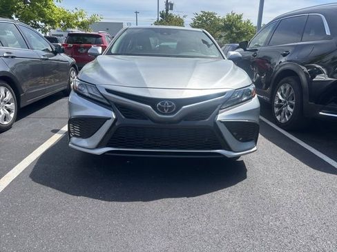 Used 2024 Toyota Camry XSE FWD image 3