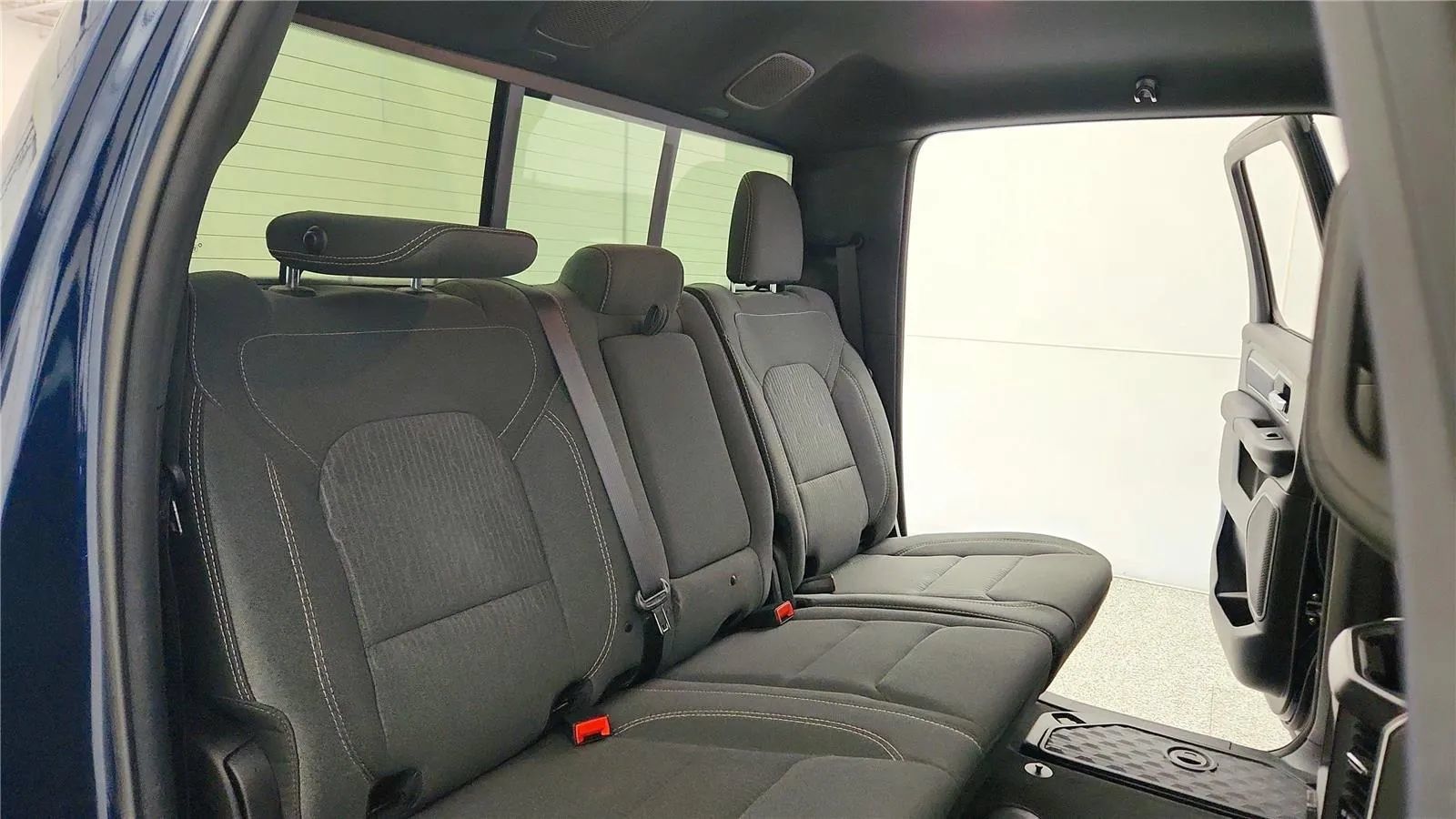 Used 2022 RAM 1500 Big Horn AWD/4WD image 38