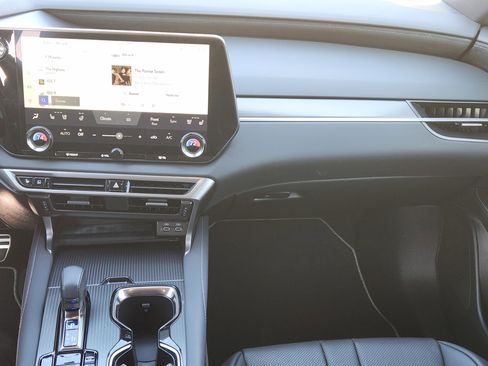 Used 2024 Lexus RX 350 F Sport image 33