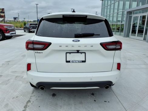 Used 2023 Ford Escape ST-Line w/ Tech Pack #1 FWD image 5