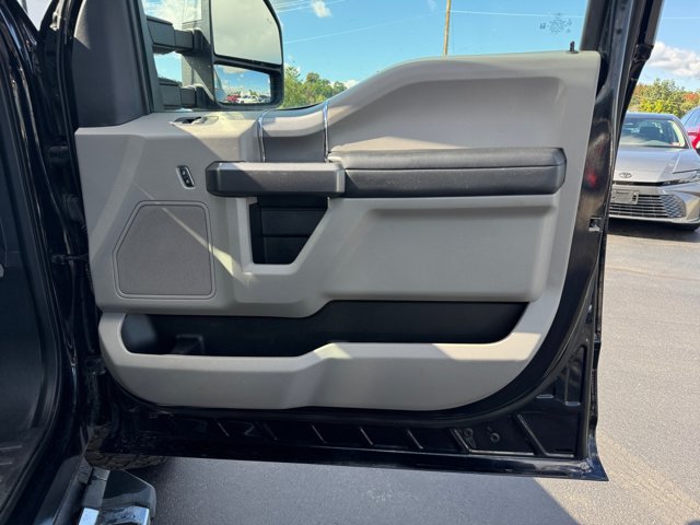 Used 2022 Ford F350 XLT w/ XLT Premium Package AWD/4WD image 25