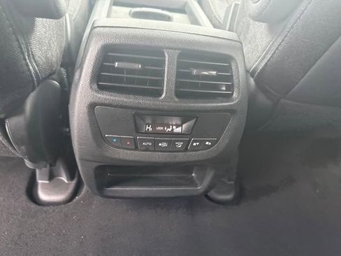 Used 2022 Honda Pilot Sport image 21