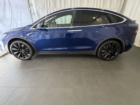 Used 2020 Tesla Model X Long Range image 2