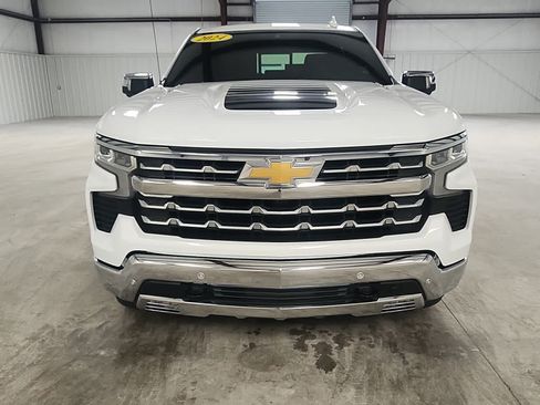 Used 2024 Chevrolet Silverado 1500 LTZ w/ LTZ Premium Package AWD/4WD image 8