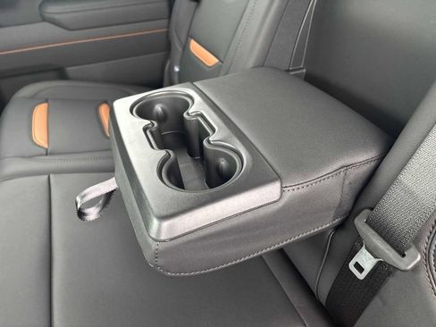 New 2026 GMC Sierra 2500 AT4 w/ Technology Package image 49