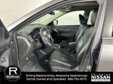 Used 2016 Nissan Rogue SL w/ SL Premium Package image 4